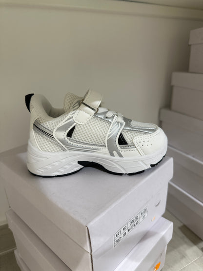 Scarpe modello NewB.