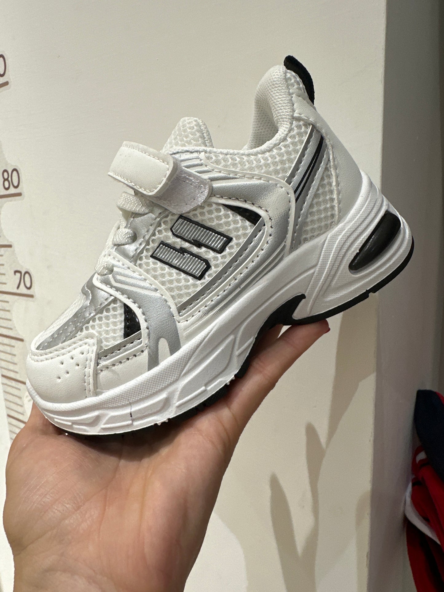 Scarpe modello NewB.